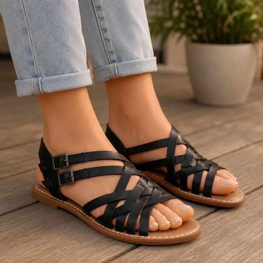 Indigo Rd Sandals Womens Size 6 Black Gladiator Strappy Double Buckle Flat